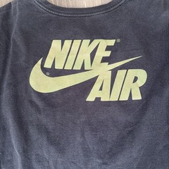 2018 Nike Air Jordan “Gold Toe” Graphic Tee Medium
