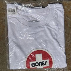 NWT Bones Swiss Crest White T-shirt