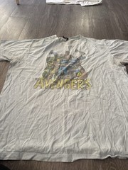 A1010 Vintage Mad Engine Marvel “The Avengers” Retro Graphic Tee!