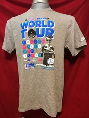 Nike WORLD TOUR Men’s Size Medium Retro AIR MAX DUNK 2011 Vintage T Shirt NWOT