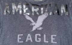 LOT OF 3 AMERICAN EAGLE MENS T-SHIRTS, 1 V-NECK/ 1 CREW NECK/ 1 POLO SIZE MEDIUM