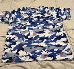 Nike Men’s XXL Blue White and Gray Camo Dri Fit Performance Tee with Red Swoosh