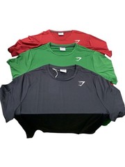 LOT OF 3 GYMSHARK ARRIVAL SHORT SLEEVE T-SHIRT – SIZE LARGE BLACK,RED AND GREEN