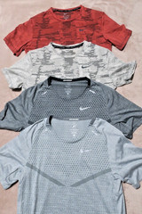 4 Lot Nike Men Dri-FIT ADV Running Division Techknit Shirt FB6868 Size S GrayRed