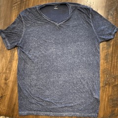Lucky Brand Men’s Blue Solid V-Neck Short Sleeve T-Shirt, Size L
