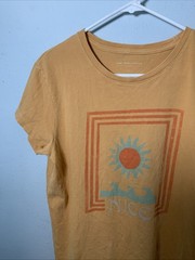 Junk Food Tee Clothing Unisex Yellow Ocean Vibe Sea Nice Love T-Shirt Medium