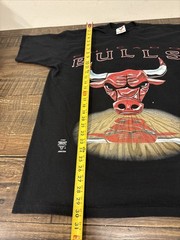Vintage Chicago Bulls T Shirt Mens XL Big Bull NBA Made in USA Single Stitch