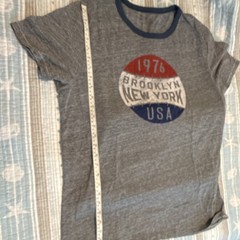 Men’s Gray Crew Neck Short Sleeve Graphic T-Shirt 1976 Brooklyn New York USA