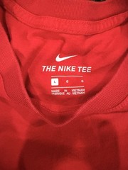 Nike Men’s Red T-Shirt Size L