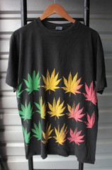 Vintage 90s tri-color pot leaf Mosquito Head Mens BLK T-Shirt