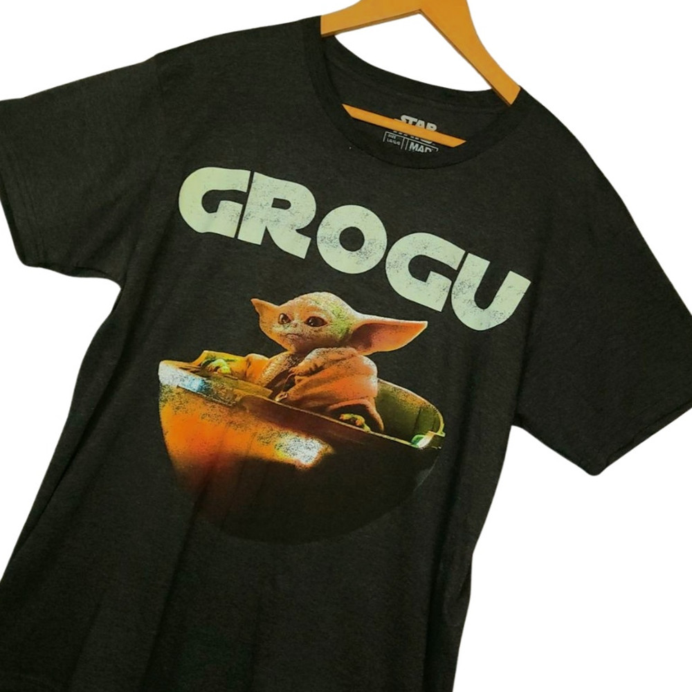 Star Wars Mandalorian Grogu Graphic T-Shirt Sz Large Dark Gray Mad Engine