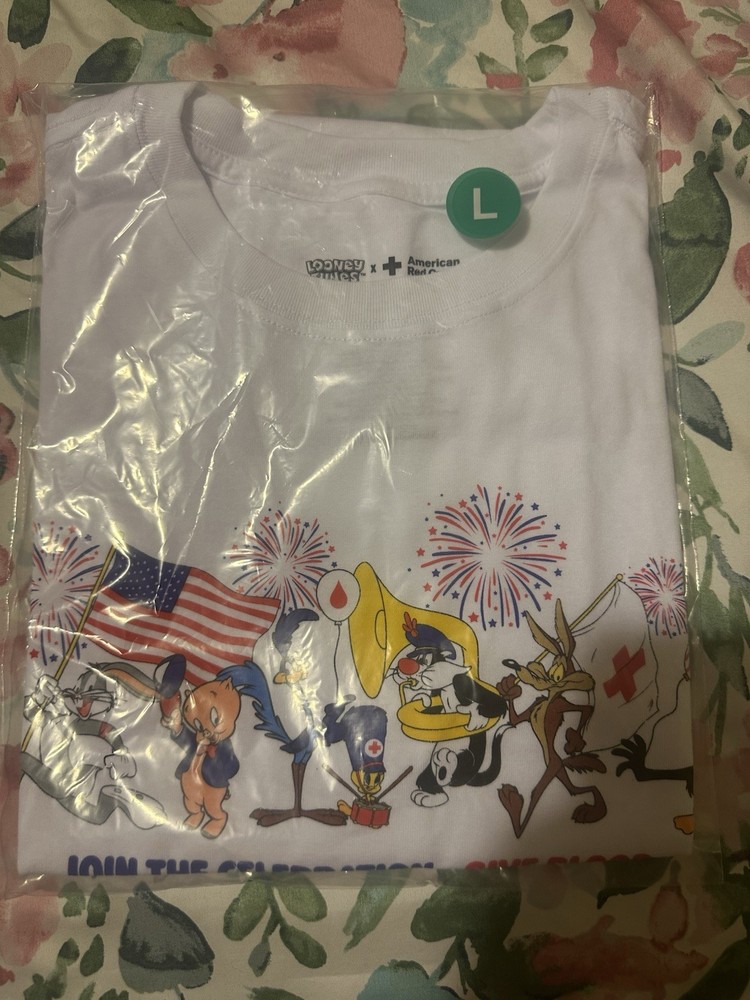 American Red Cross Looney Tunes Size L
