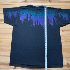 Vintage 1996 National Wildlife Federation Wolf Aurora Borealis T-Shirt USA – XL