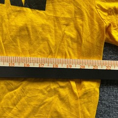 Nike T-Shirt Mens XL Yellow Wichita State Shockers NCAA Athletic Cut Graphic