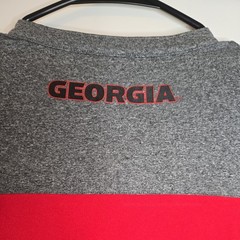 Nike Dri-Fit Gray and Red UGA Georgia Bull Dogs Mens M 3/4 Lenth Tshirt