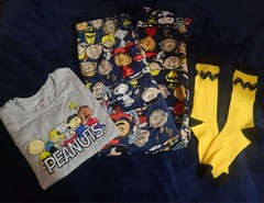 PEANUTS SNOOPY 3 PIECE MEN’S SLEEP SET (T-shirt, Loungepant & 1 pair socks) SZ M