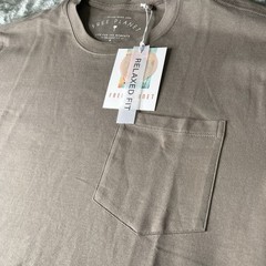 Free Planet Relaxed Fit Tshirt Size Medium Color Brown Streetwear NWT