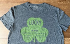 Men’s Lucky Brand Short Sleeve Gray Tshirt With Clover Very Soft Feel Size Large