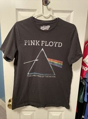 Pink Floyd dark side of the Moon Old Navy men’s black shirt size medium