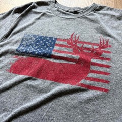 Los Cazadores T-Shirt Mens Size S Grey American Flag Deer Hunting Graphic Tee