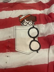 Where’s Waldo Shirt Adult Size Large Mad Engine White & Red Stripes NWT