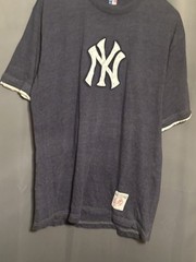 MLB Genuine Merchandise New York Yankees T Shirt Navy Blue Distressed Mens L