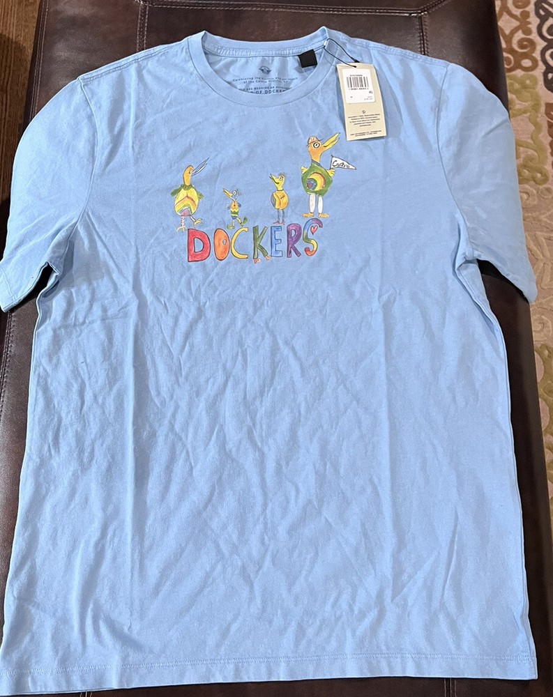 Dockers T-shirt Castro District SF Richard Ceely Design Blue Medium Slim Fit