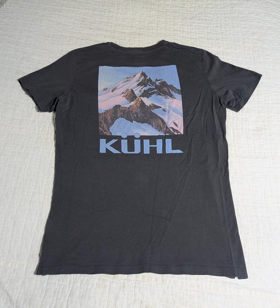 Kuhl T Shirt Unisex Sz SMALL Charcoal Gray Mountains Back Hit Front Pocket READ