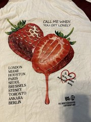 Trigger Design Lab Men’s 7 White/Burgundy Vintage 90s Strawberry Ringer Tee