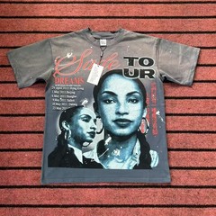 Vale Forever Loose and casual washed and distressed T-shirt