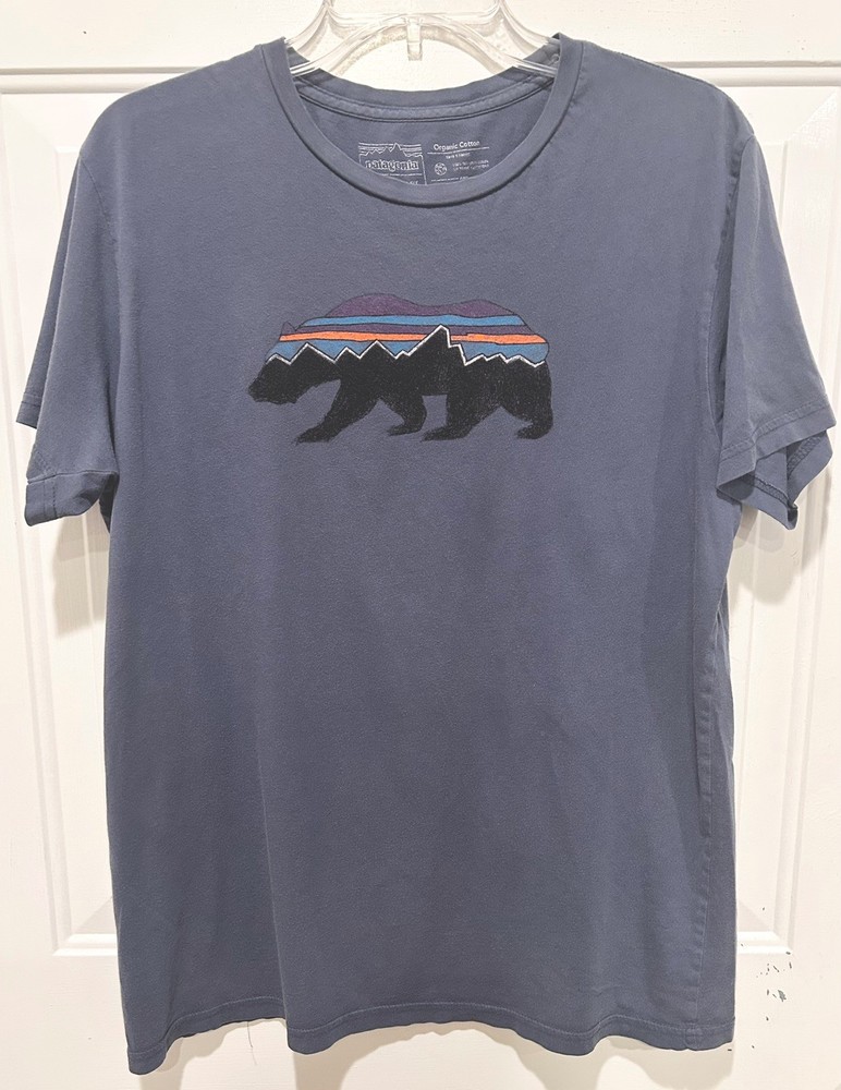 Patagonia Shirt Mens Large Blue Crew Short Sleeve Slim Fit Fitz Roy Bear Organic