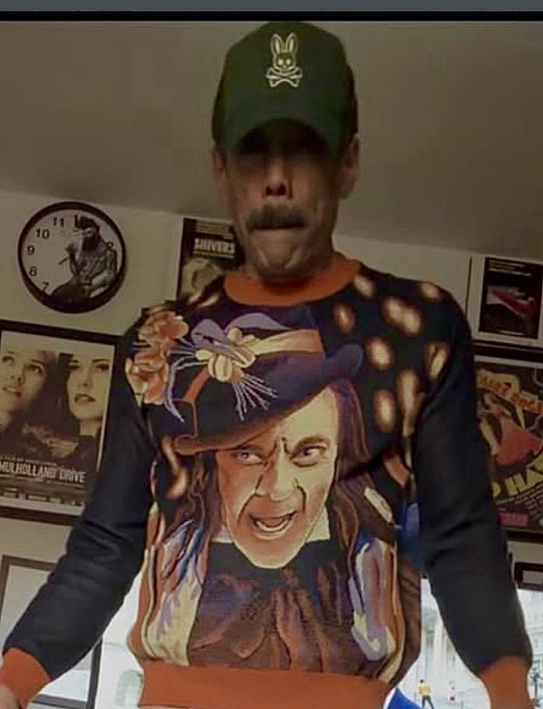 Chitty Chitty Bang Bang Child Catcher Sweater Cotton / Poly Blend