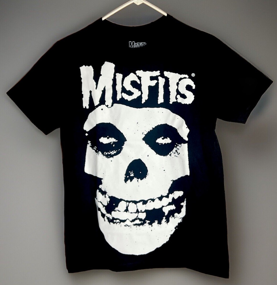 Rock Band Misfits Classic Skull With Logo Black Tee Shirt Sz Small (34/36) NWOT