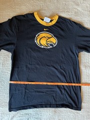 Vintage Iowa Hawkeyes Nike Team Center Swoosh Shirt Mascot Front Hit Men’s M
