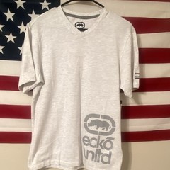 Ecko Unltd. Men’s Graphic Print V-Neck Short Sleeve T-Shirt Gray M