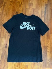 Nike Men’s Sportswear Just Do It T-Shirt Black Size L AR5006-011 NWT