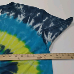 New Tie Dye Men’s Medium T-Shirt Blue Yellow Multicolor Summer Swirl Spiral