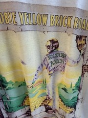 Elton John Vintage 1991 Goodbye Yellow Brick Road T Shirt Medium Polygram