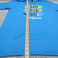 District San Diego California Surf Graphic T-Shirt Blue Size M