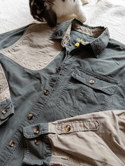 Cabela’s Men’s Long Sleeve Shooting Shirt with Quilted Shoulder Patch Medium Y2K