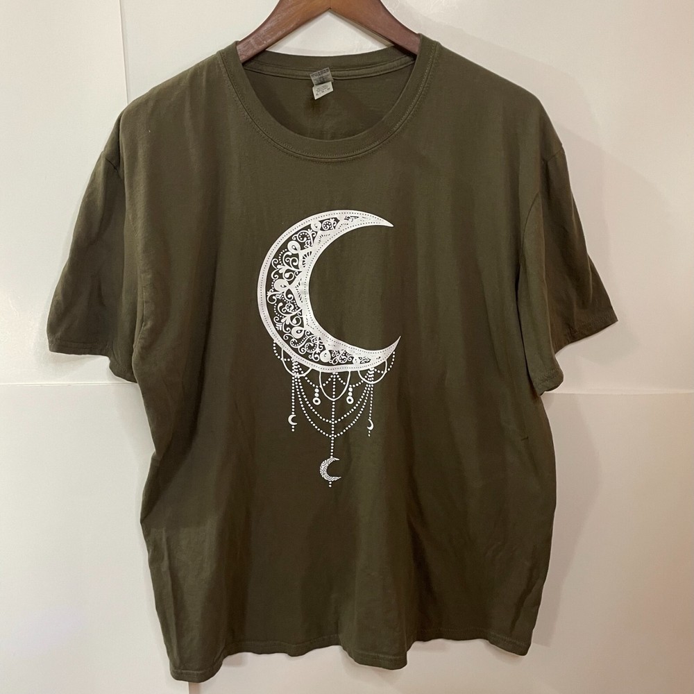Gildan Adult Softstyle T-Shirt Crecent Moon Logo XL Olive Crew Neck T-Shirt