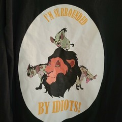 Mufasa I’m Surrounded By Idiots Long Sleeve Shirt Size Large Lion King Scar