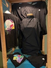 6 Taco Bell Shirts, MENS Large, 1 Med, Crew neck, V-neck & Button /Employee/Work