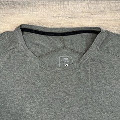 On Cloud Mens Active-T Shirt Large Olive Green Lightweight Soft 37% Modal B9