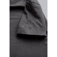KAWS x Peanuts UNIQLO UT Woodstock Pocket Tee Medium