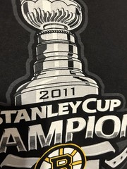Boston Bruins 2011 Stanley Cup Champs Reebok Shirt Men Large Facsimile Autos