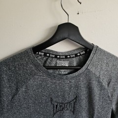 NWT Tapout Heathered Gray Size Medium W/ Black Puff Print Short Sleeve Shirt