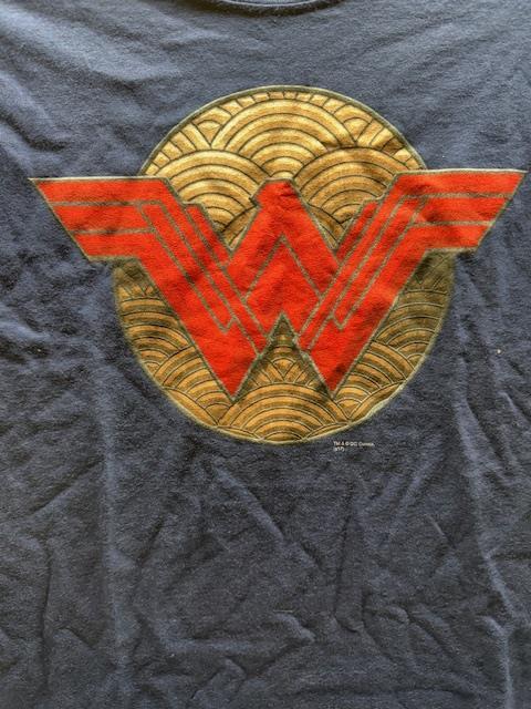 DC WONDER WOMAN SHIELD BLUE SYMBOL – BLACK Adult T-Shirt – S-2XL