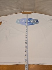 Hurley International Men’s M Spellout T-shirt Surf Skate Beach Summer Outdoor