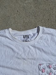 Uniqlo UT x KAWS Men’s White Crew Neck Pocket Graphic Print T-Shirt Size L